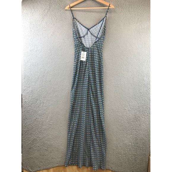 New Showpo Brunita Maxi Slip Dress V Neck Tile Geo Print Spaghetti Strap size 2 - Picture 2 of 11